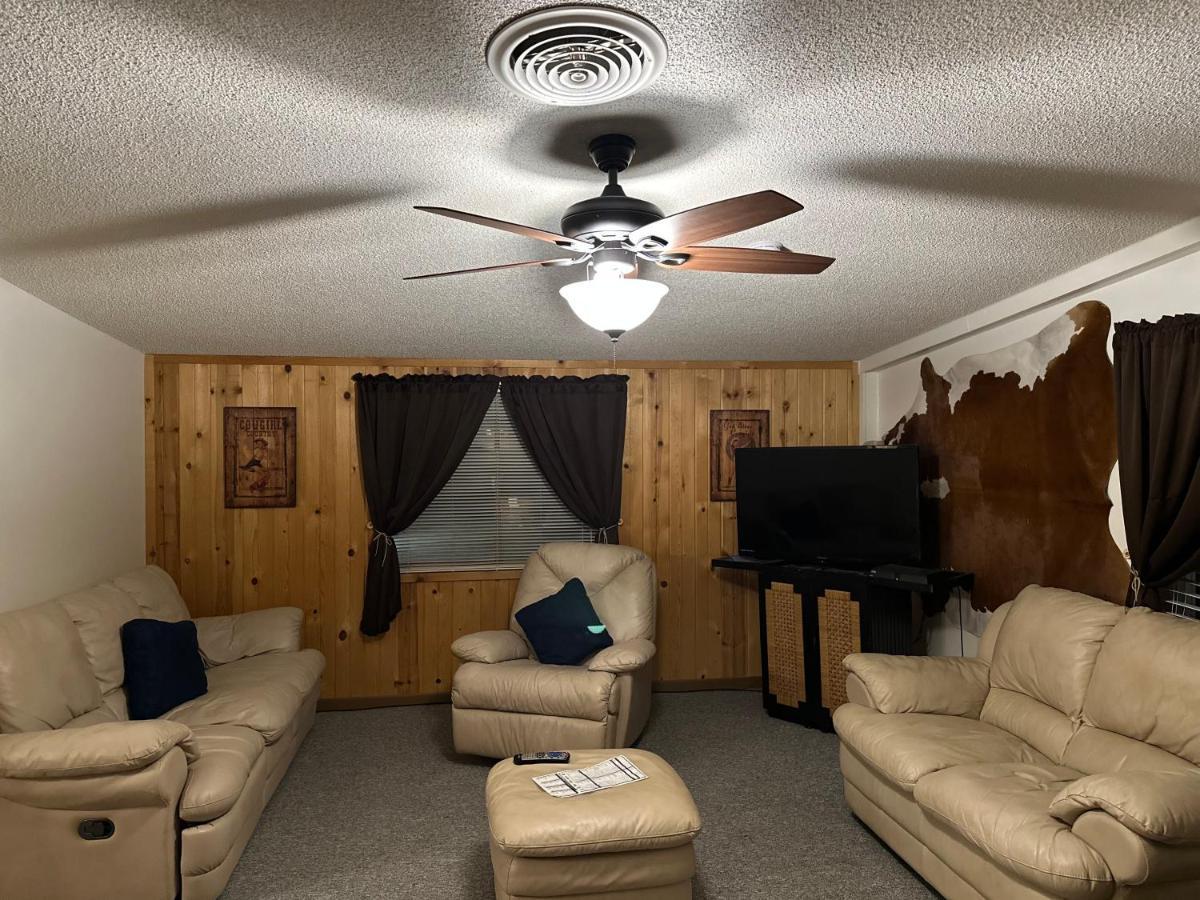 Country Cabins Hotel Chariton ภายนอก รูปภาพ