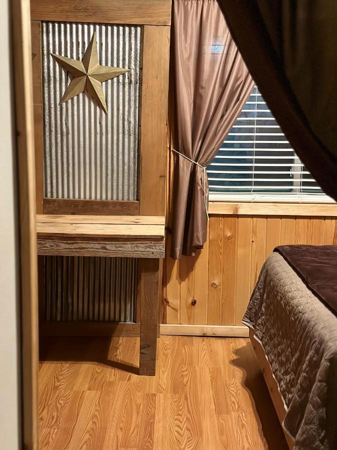 Country Cabins Hotel Chariton ภายนอก รูปภาพ