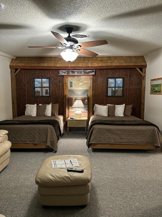 Country Cabins Hotel Chariton ภายนอก รูปภาพ