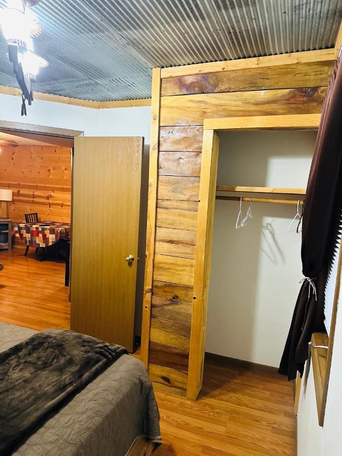 Country Cabins Hotel Chariton ภายนอก รูปภาพ