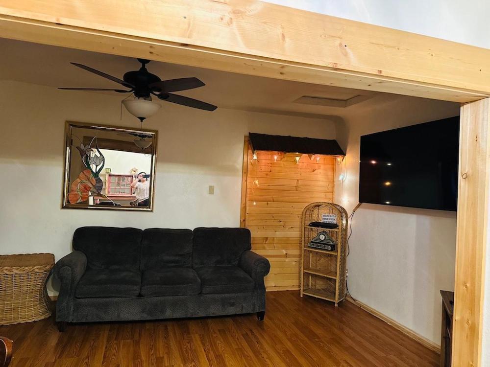 Country Cabins Hotel Chariton ภายนอก รูปภาพ