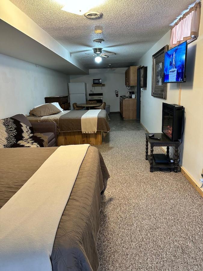 Country Cabins Hotel Chariton ภายนอก รูปภาพ