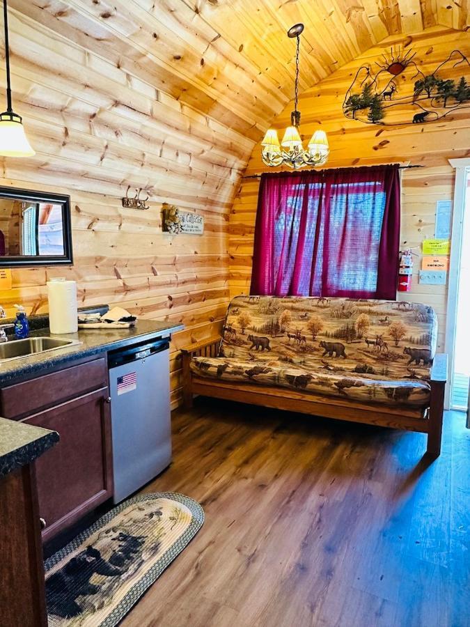 Country Cabins Hotel Chariton ภายนอก รูปภาพ
