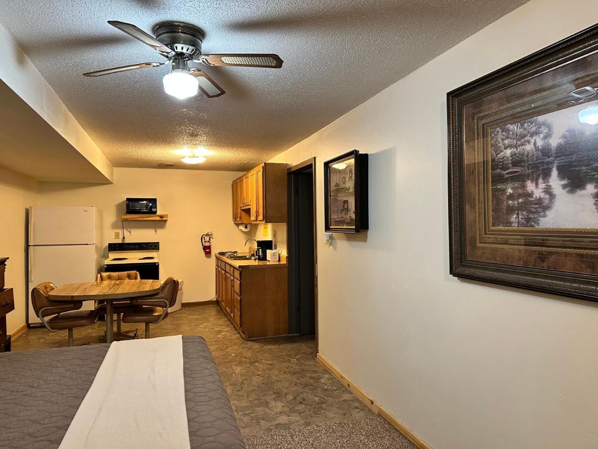 Country Cabins Hotel Chariton ภายนอก รูปภาพ