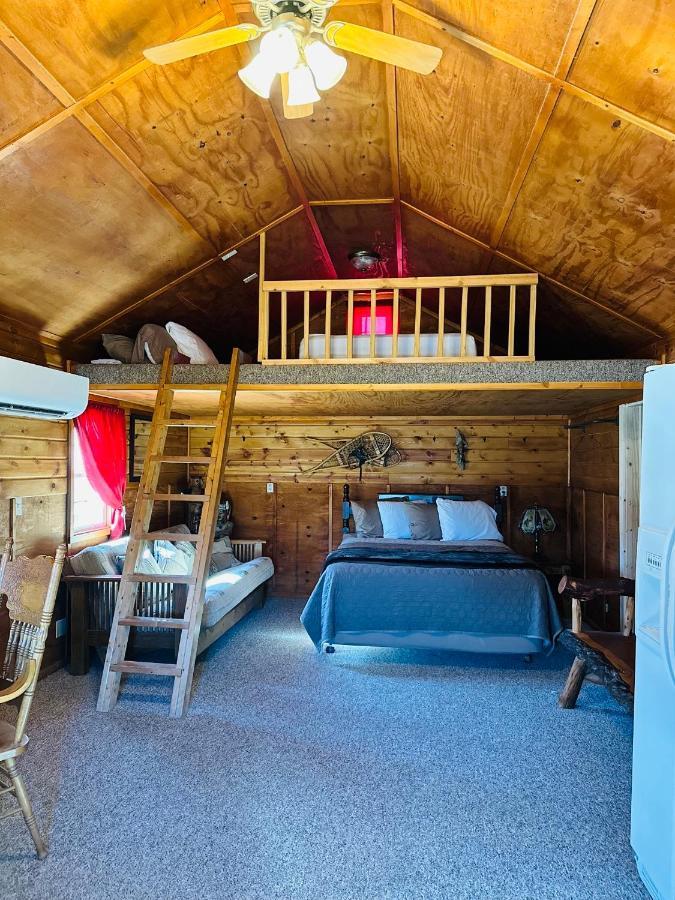 Country Cabins Hotel Chariton ภายนอก รูปภาพ
