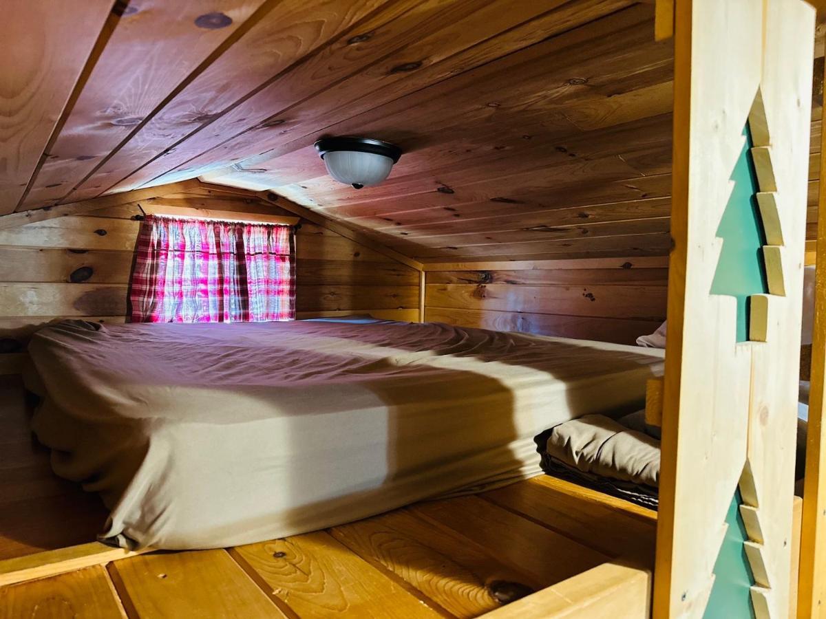 Country Cabins Hotel Chariton ภายนอก รูปภาพ