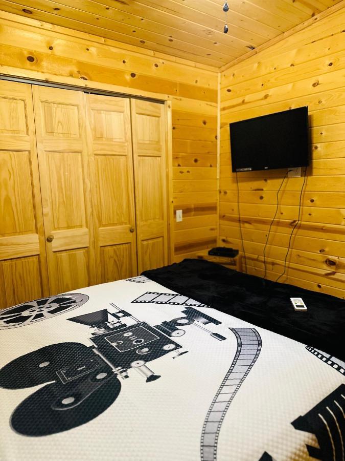 Country Cabins Hotel Chariton ภายนอก รูปภาพ